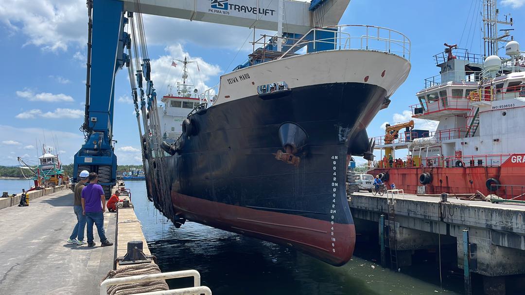 Vessel Seiwa Maru suspended in a travel lift